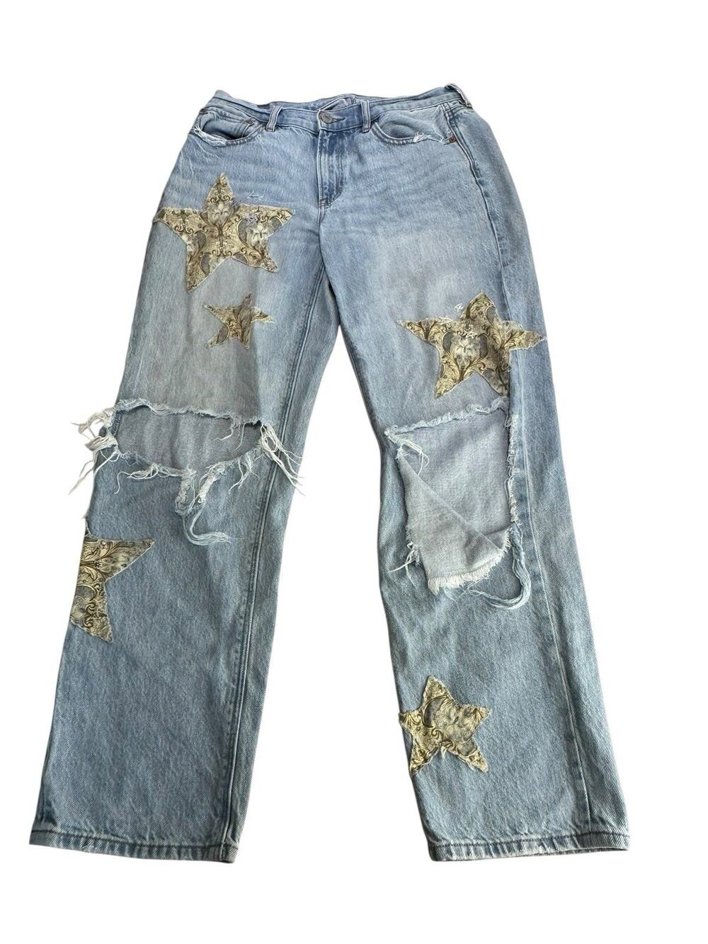 american eagle 90s straight star embroidered distressed jeans Size 10